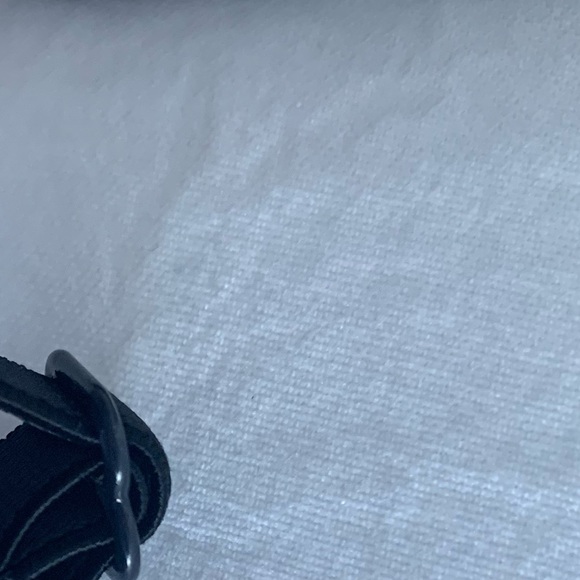 Calvin Klein women’s carousel triangle bralette - Picture 3 of 9